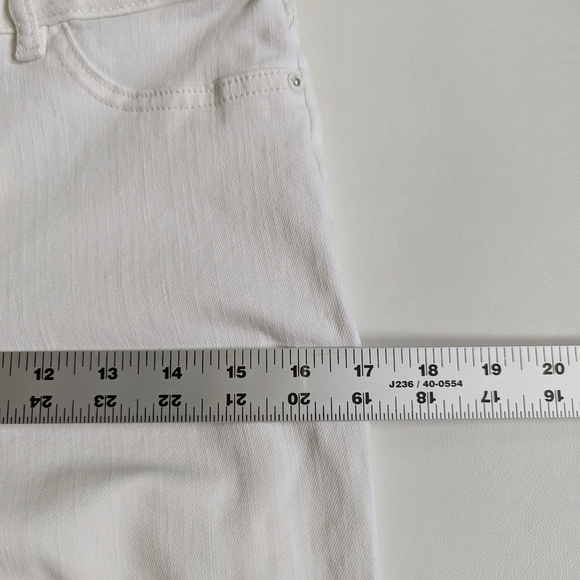 DL1961 Mara Instasculpt Straight Leg Ankle Women's White Jeans Size 28/6 - Picture 6 of 9